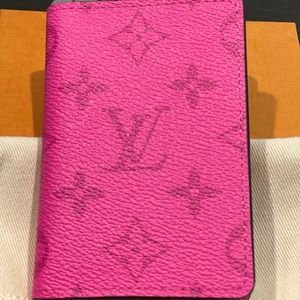Brand new Louis Vuitton Pocket organizer!